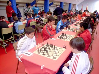 58 escolares participan en el torneo de ajedrez de deporte escolar